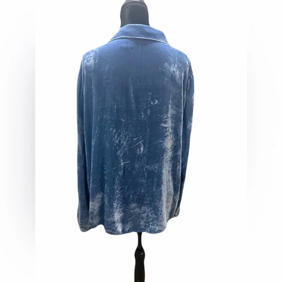 CP Shades Women light blue Velvet Button-Up Shirt XL  Silk Blend Long Sleeve USA - Picture 6 of 11